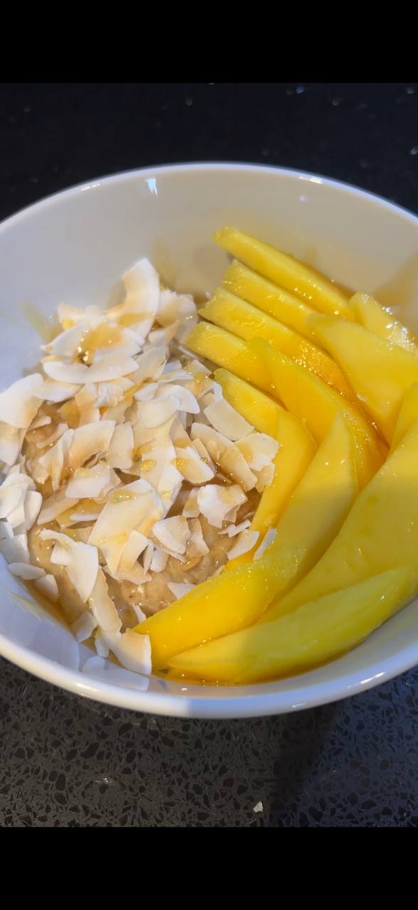 Mango Sticky Oats Mango Sticky Oats